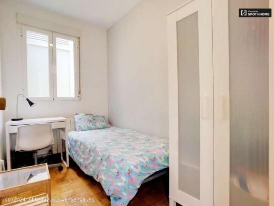  Acogedora habitación en un apartamento de 6 dormitorios en Lavapiés - MADRID 