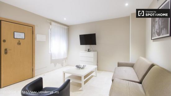 Excelente apartamento de 1 dormitorio en alquiler cerca de El Rastro en Centro - MADRID