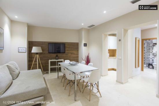  Excelente apartamento de 2 dormitorios en alquiler cerca del Palacio Real en Centro - MADRID 