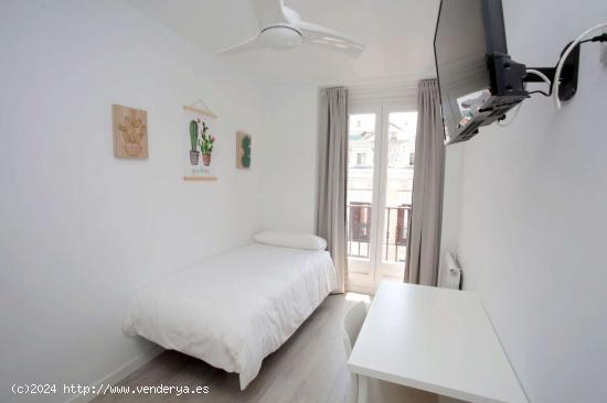  Habitación en residencia en Centro - Solo alumnas - MADRID 