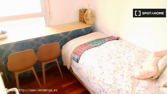 Precioso apartamento de 2 dormitorios situado cerca de la playa en alquiler en El Maresme - BARCELON