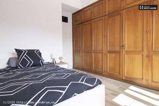  Habitación bien amueblada en alquiler en un apartamento de 7 dormitorios en Prosperidad - MADRID 