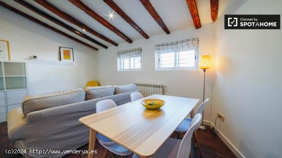 Apartamento reformado de 2 dormitorios con aire acondicionado en alquiler en Malasaña - MADRID