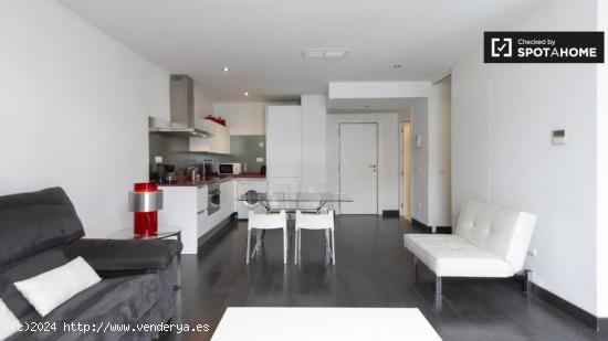 Excelente apartamento de 2 dormitorios en Chueca. - MADRID