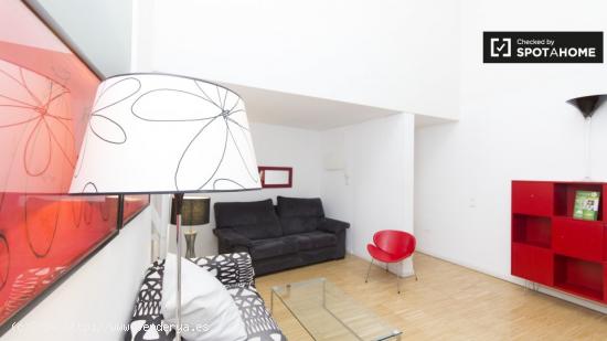 Precioso apartamento de 3 dormitorios en alquiler en Centro - MADRID