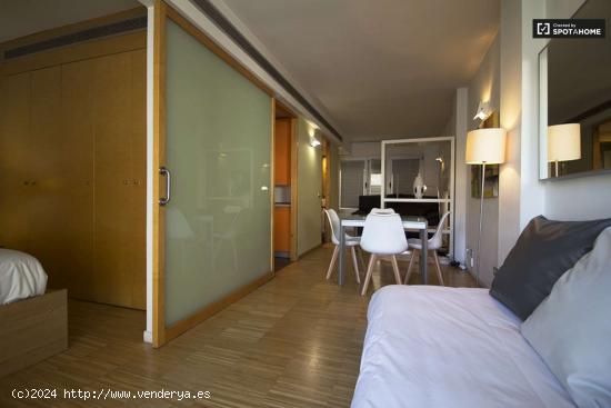  Apartamento de 1 dormitorio en alquiler en Centro, Madrid - MADRID 