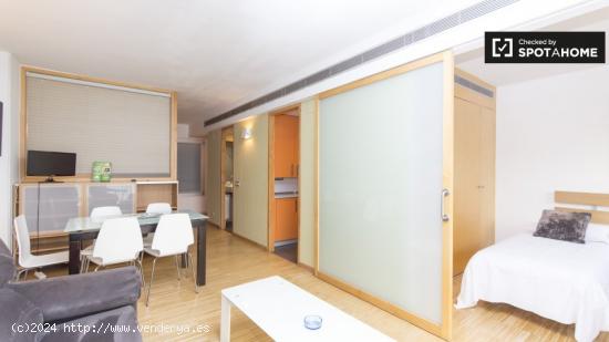 Estupendo apartamento de 2 dormitorios en alquiler en Centro - MADRID