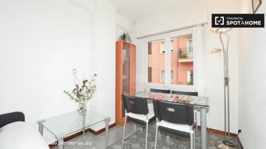 Amplio apartamento de 3 dormitorios en alquiler en Fabra I Puig - San Andreu - BARCELONA