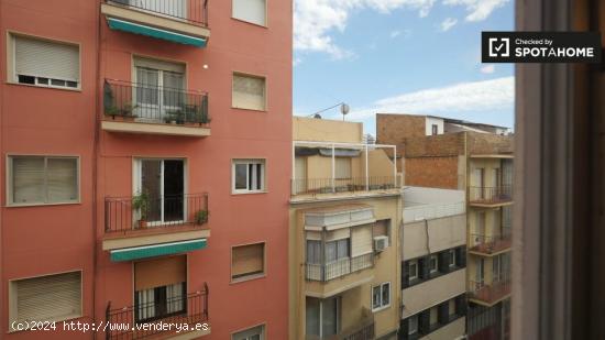 Amplio apartamento de 3 dormitorios en alquiler en Fabra I Puig - San Andreu - BARCELONA