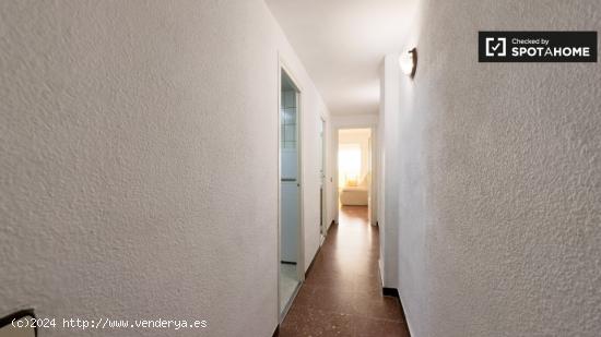 Bonito apartamento de 3 dormitorios en alquiler en Santa Coloma de Gramanet. - BARCELONA