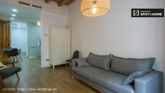 Apartamento de 2 dormitorios con balcones en alquiler en El Born - BARCELONA