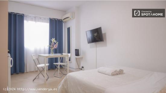 Luminoso apartamento estudio en alquiler en Moncloa - MADRID