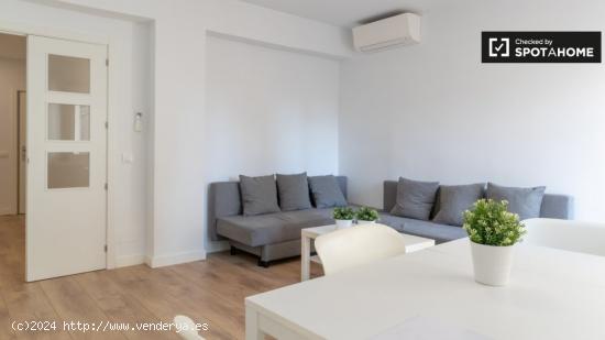 Moderno apartamento de 4 dormitorios en alquiler en Fuente del Berro. - MADRID