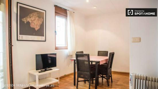 Precioso apartamento de 2 dormitorios en alquiler en Ciutat Vella - VALENCIA