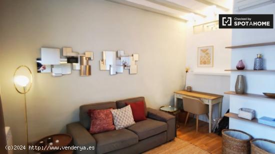 Encantador apartamento de 2 dormitorios en alquiler en El Raval - BARCELONA