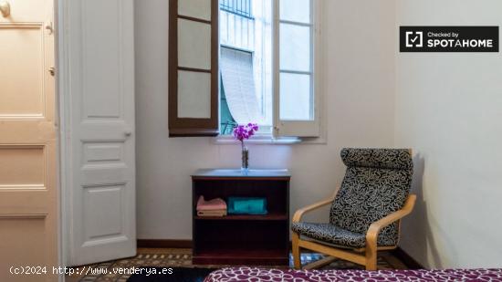 Acogedora habitación en el apartamento de 3 dormitorios, La Dreta de l'Eixample. - BARCELONA