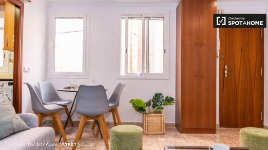 Apartamento de 3 dormitorios con aire acondicionado en alquiler en L'Hospitalet de Llobregat. - BARC