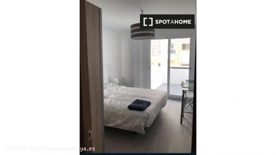 Habitación en alquiler, apartamento de 5 dormitorios, Benimaclet - VALENCIA