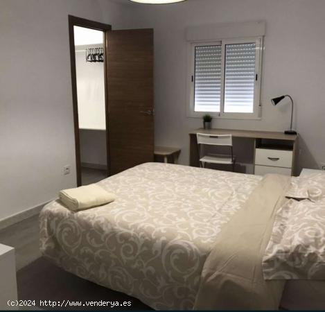  Habitación en alquiler, apartamento de 5 dormitorios, Benimaclet - VALENCIA 