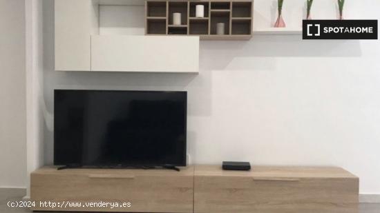 Habitación en alquiler, apartamento de 5 dormitorios, Benimaclet - VALENCIA