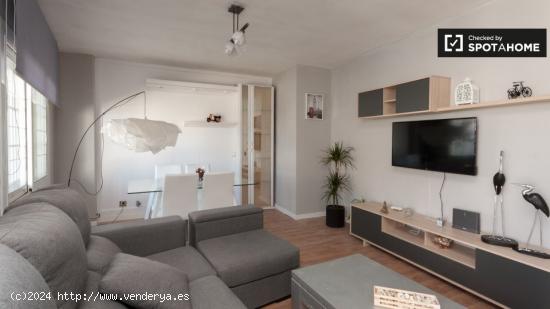 Amplio apartamento de 5 dormitorios en alquiler en Gràcia. - BARCELONA