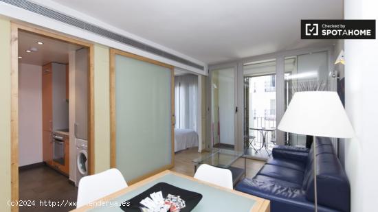 Moderno apartamento de 2 dormitorios en alquiler en Madrid Centro - MADRID