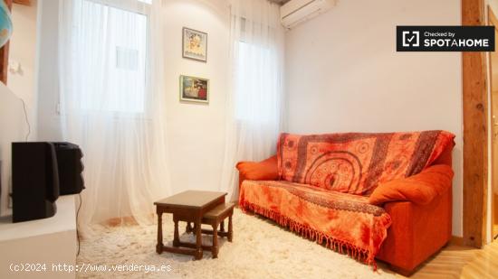 Elegante apartamento de 1 dormitorio con aire acondicionado en alquiler en Madrid Centro - MADRID