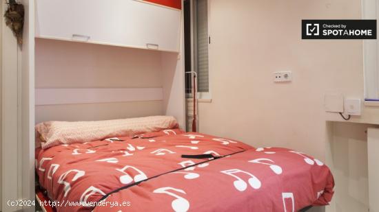 Acogedora habitación en alquiler en apartamento de 2 dormitorios en Salamanca. - MADRID