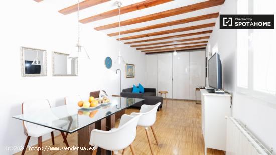 Elegante apartamento de 1 dormitorio en alquiler en Centro - MADRID