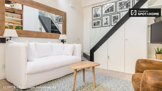 Elegante apartamento de 1 dormitorio en alquiler en Centro - MADRID