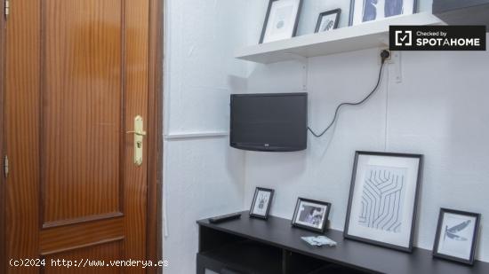 Acogedor apartamento de 1 dormitorio en alquiler cerca de la icónica Puerta del Sol en el centro hi