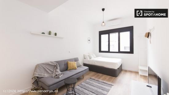 Moderno apartamento estudio con aire acondicionado en alquiler en Tetuán. - MADRID