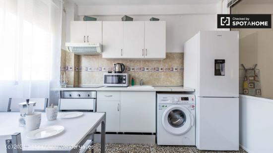 Bonito apartamento de 2 dormitorios en alquiler en Poblats Marítims - VALENCIA