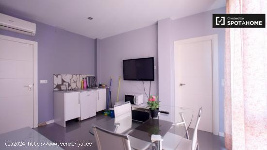 Moderno apartamento de 2 dormitorios con aire acondicionado en alquiler en el Eixample - VALENCIA