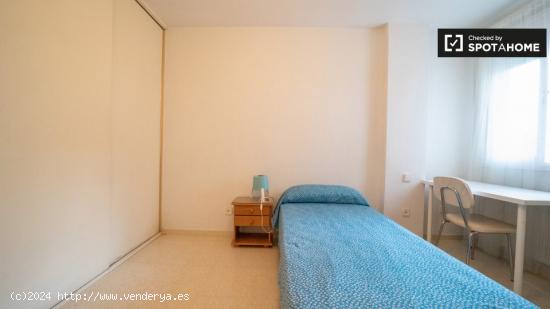 Dulce habitación para alquilar, apartamento de 3 dormitorios en la tranquila Vicálvaro - MADRID