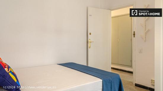 Elegante habitación en alquiler en apartamento de 5 dormitorios en El Pla del Real - VALENCIA