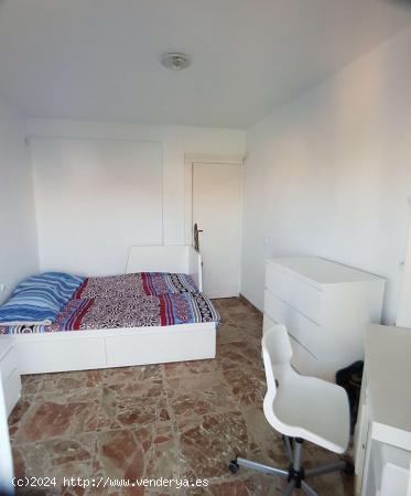  Cama doble en - VALENCIA 