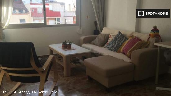 Cama doble en - VALENCIA