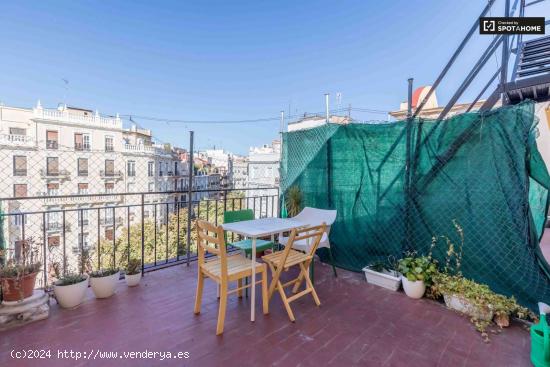  Precioso apartamento de 2 dormitorios con estudio en alquiler en L'Eixample - VALENCIA 