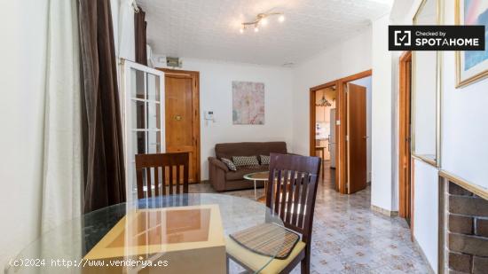 Precioso apartamento de 2 dormitorios con estudio en alquiler en L'Eixample - VALENCIA