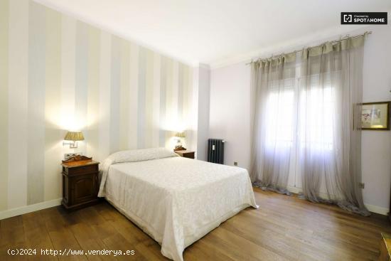  Elegante habitación en alquiler en apartamento de 3 dormitorios en Salamanca - MADRID 