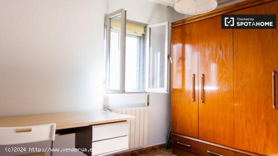 Se alquila habitación funcional en apartamento de 3 dormitorios, Getafe - MADRID