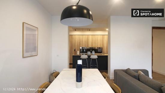 Impresionante apartamento de 2 dormitorios en alquiler en Chueca - MADRID