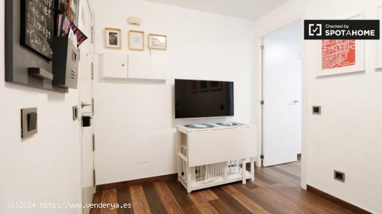 Moderno apartamento de 1 dormitorio en alquiler en Centro - MADRID