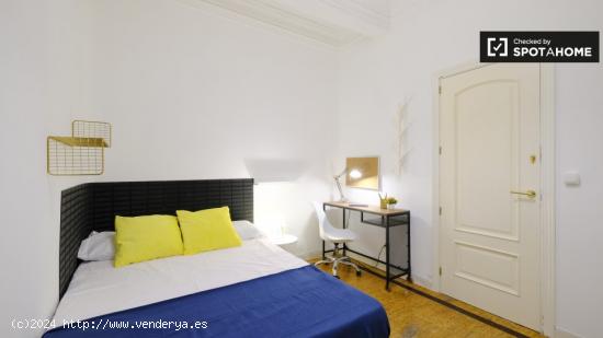 Acogedora habitación en apartamento de 7 dormitorios en Argüelles, Madrid - MADRID