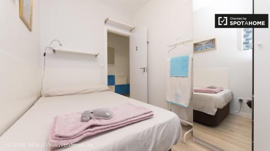 Bonita habitación en alquiler en un apartamento de 4 dormitorios en Getafe - MADRID