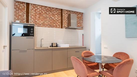 Moderno apartamento de 1 dormitorio en alquiler, cerca de El Rastro en La Latina - MADRID