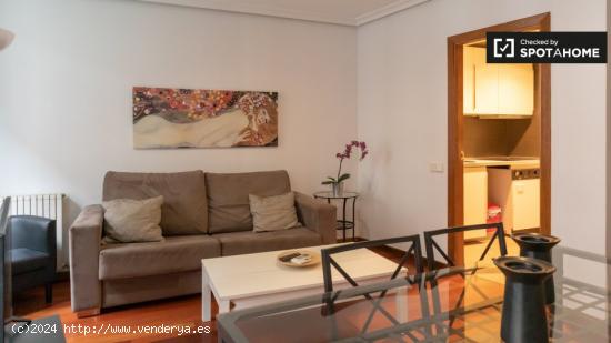 Elegante apartamento de 1 dormitorio en alquiler, cerca de Plaza de España, en Malasaña - MADRID