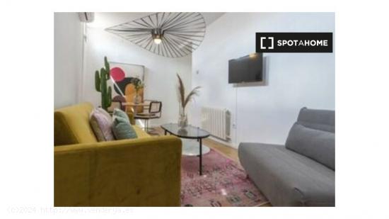 Apartamento moderno de 2 dormitorios en alquiler, cerca del parque El Retiro en Lavapiés - MADRID