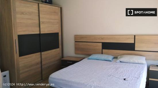 Apartamento entero de 2 dormitorios en Barcelona. - BARCELONA